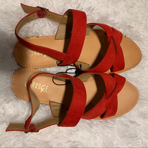 🆕Rouge Helium Red Women Crisscrossed Front Sandal - Picture 5 of 16